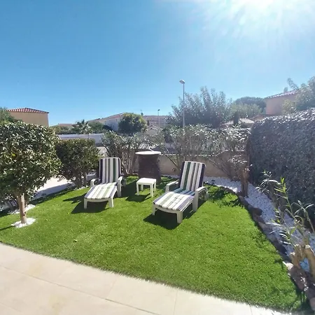 펜션 Superbe Maison 3 Chambres, Wifi, Climatisation, 나르본플라제